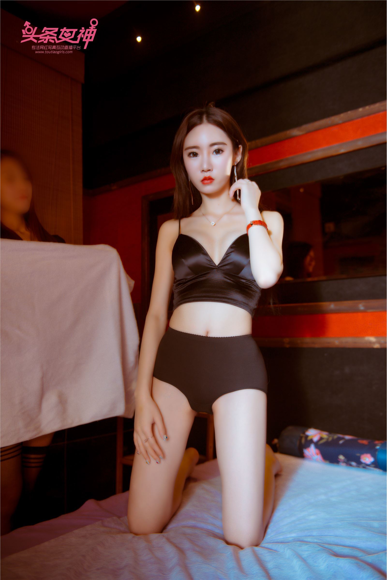 [TouTiao头条女神] 2018.05.08 女神探店 猫咪